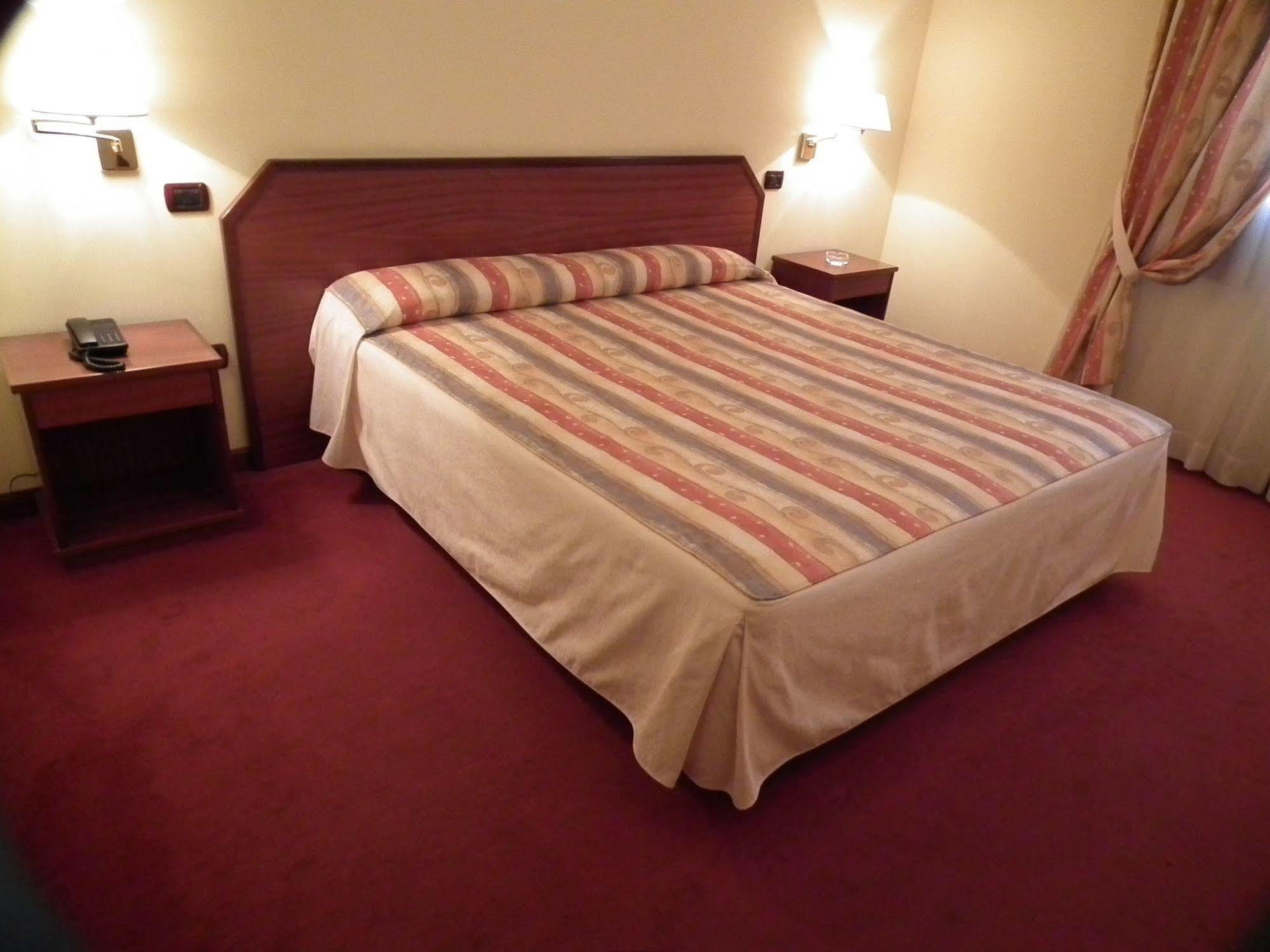 Luz Hotel Аро Екстер'єр фото