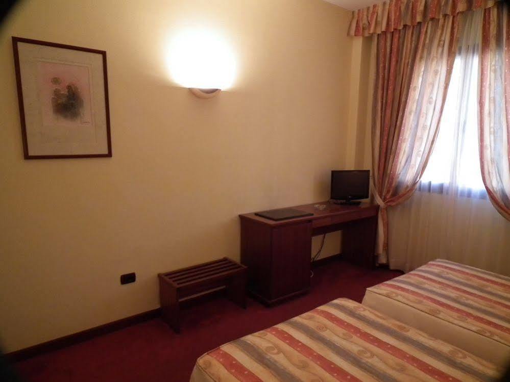 Luz Hotel Аро Екстер'єр фото